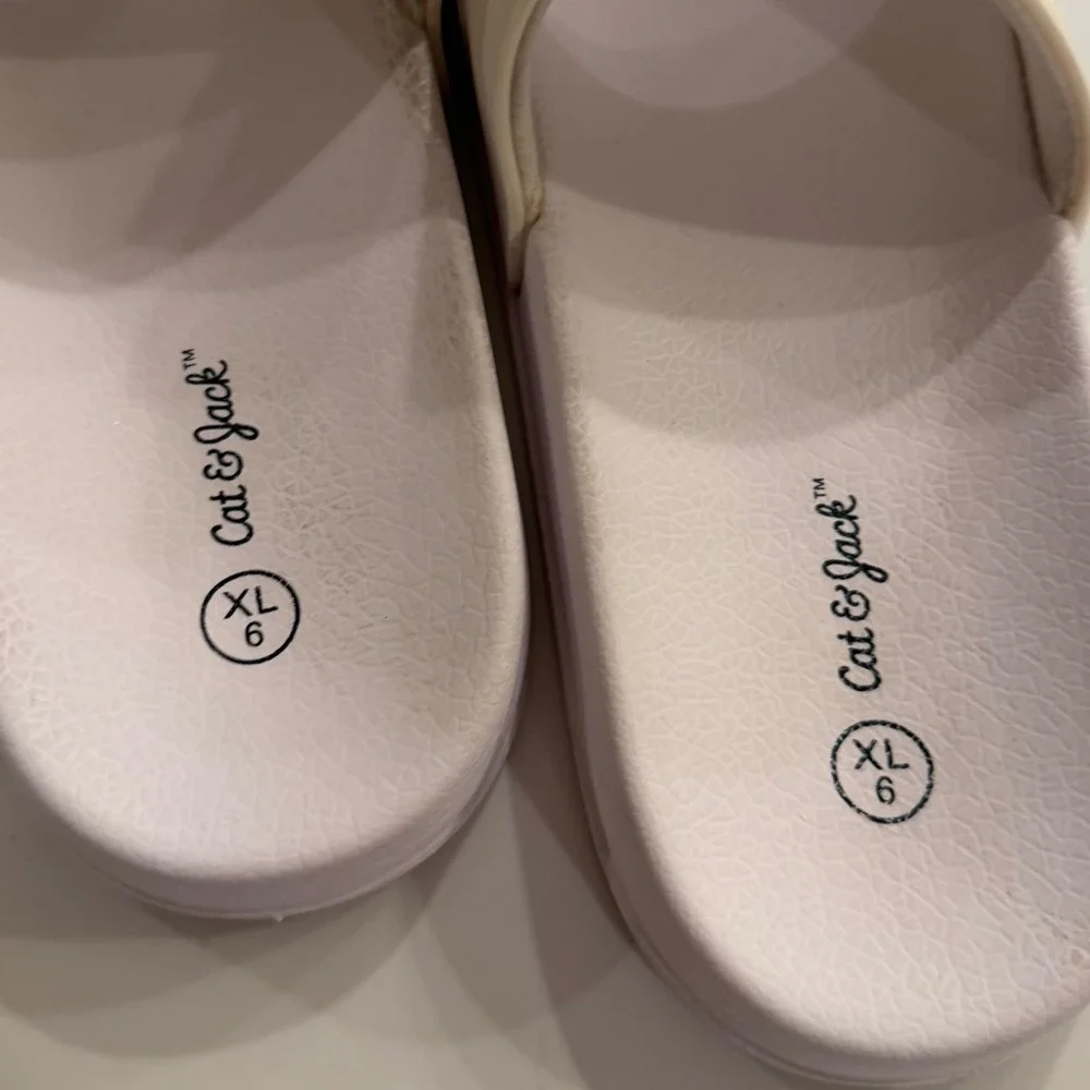 Cat & Jack‎ Kids Youth Slide Sandals Cream White Striped Strap Size XL 6